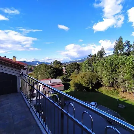 Acontecer, A Pie Del Camino De Santiago *